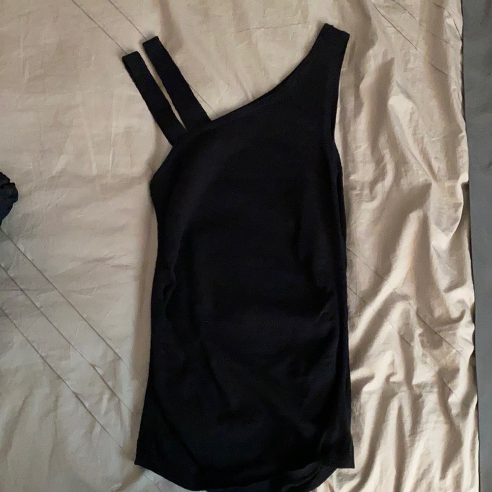 Express asymmetrical top